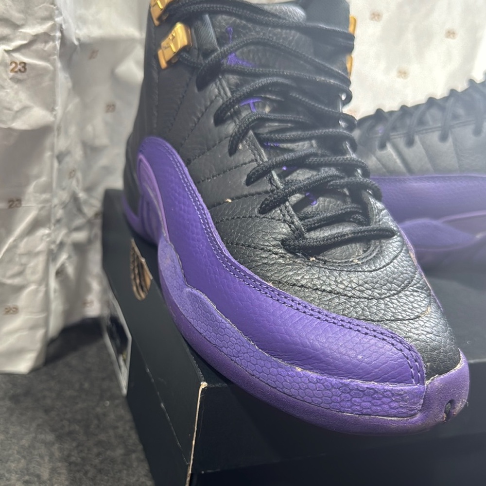 Jordan Boys 3.5Y Shoes Black and Purple - Picture 3 of 7